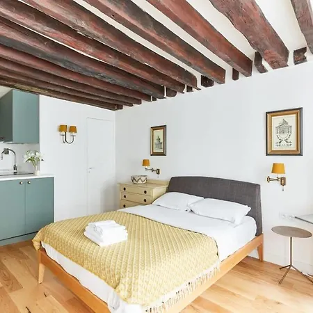 דירה Marais 1br Cozy *