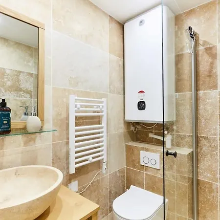 דירה Marais 1br Cozy פריז